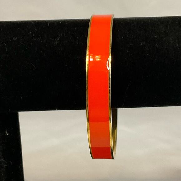 KATE SPADE NEW YORK GOLD TONE ORANGE CRUSH ENAMEL BANGLE BRACELET 3” - Picture 5 of 8